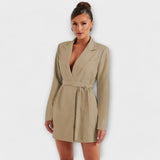 Vestido blazer com decote em V
