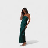 Carmen | Vestido de cetim sem mangas