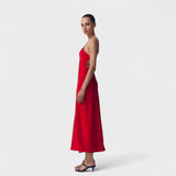 Vestido carmesim - Corte minimalista e elegante