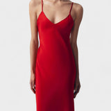 Vestido carmesim - Corte minimalista e elegante