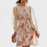 Vestido Floral™ com estampado floral e mangas curtas